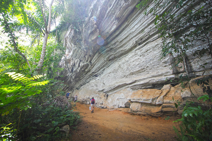 Hiking through Tope de Collantes