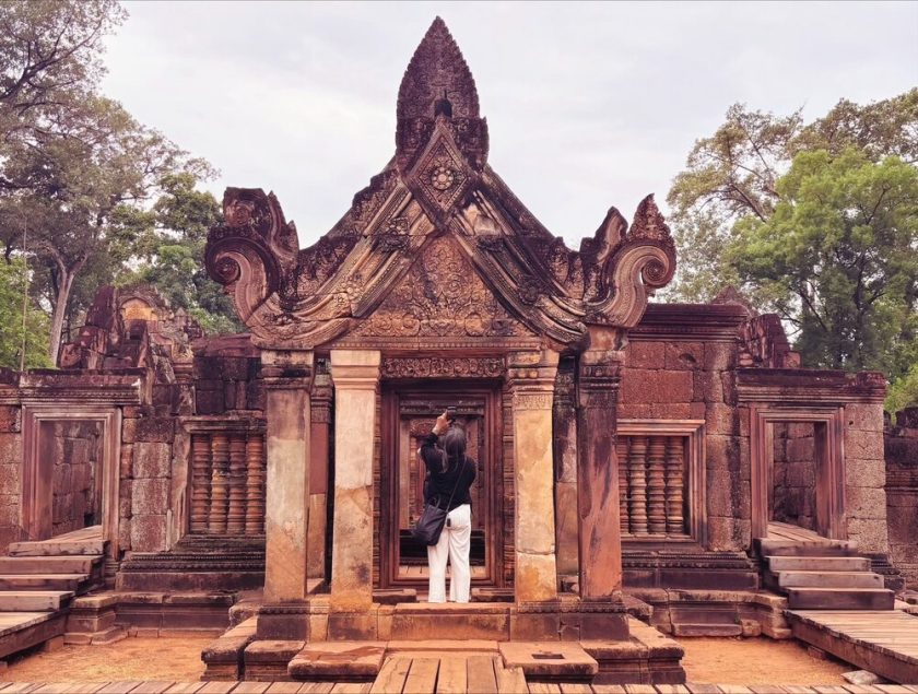 Banteay Srei Temple in pink stone