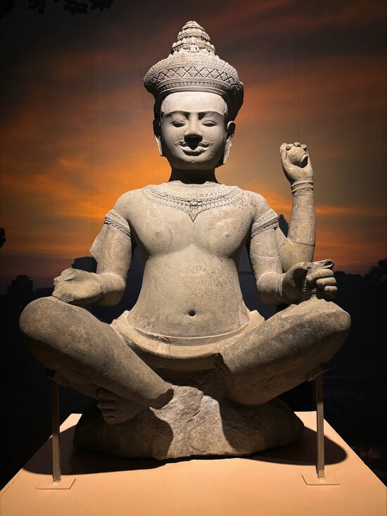 Buddha statue 
