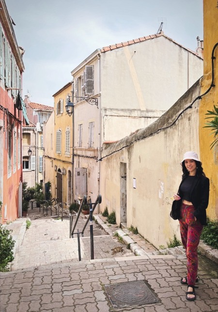 Exploring Le Panier