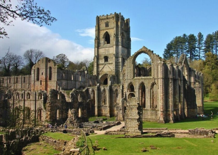 The beautiful ruins of Fountain's Abbey