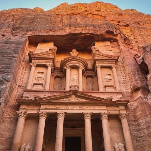 Petra travel guide - the Treasury