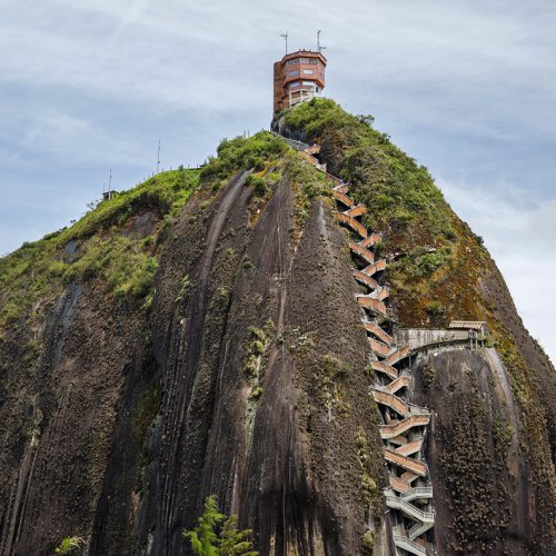 Climbing the Rock of Guatape (El Penol) and how to get there from Medellin.