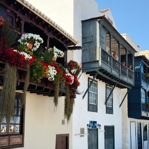 Flower balconies in Santa Cruz de La Palma