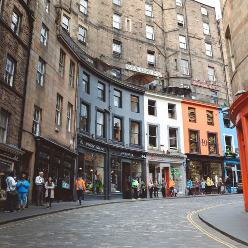 Victoria Street in Edinburgh - attractions